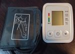 Електронний вимірювач артеріального тиску на плечі