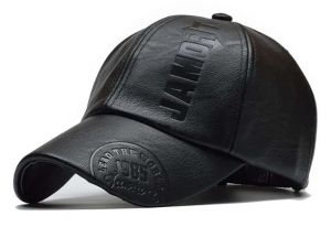 Купить Кепка Pu Leathe з літерним принтом з ПУ шкіри