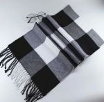 Теплий чоловічий і жіночий універсальний шарф-шаль з китицями